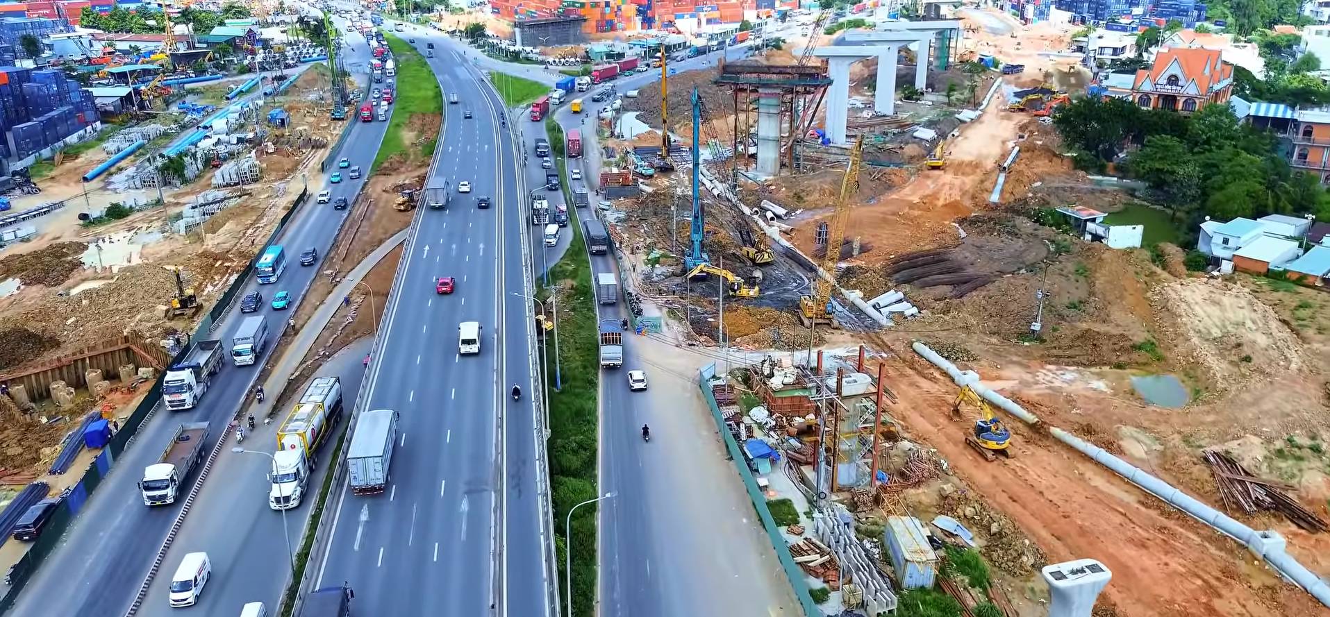 Khu vực Tân Vạn Biên Hòa vào giờ cao điểm chiều, giao thông kết nối TP.HCM