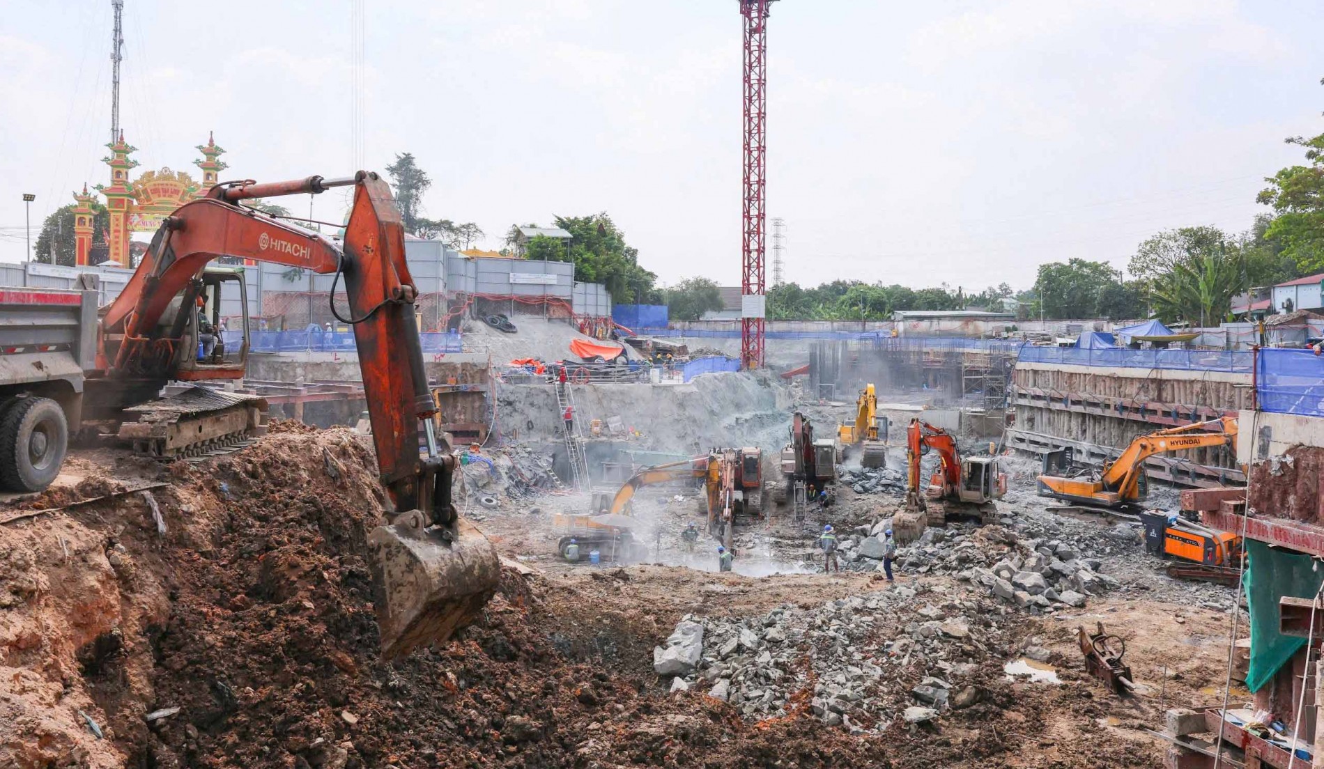 Công trường xây dựng căn hộ tại Biên Hòa phản ánh tiến độ triển khai thực tế